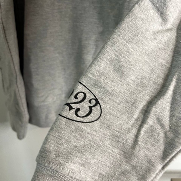 Taylor Swift Eras Tour Crew Neck Grey Sweatshirt - L - Picture 8 of 10